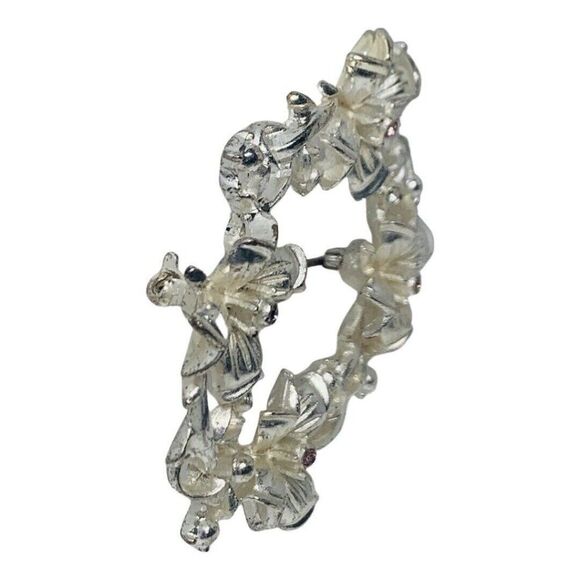 Vtg Icy Rhinestone Silver Flower Wreath Brooch 2" Pin GrannyCore Cottagecore - Picture 2 of 9